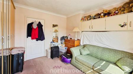 3 bedroom Semi-detached house for sale in Springwood Road, Scawthorpe, Doncaster, DN5