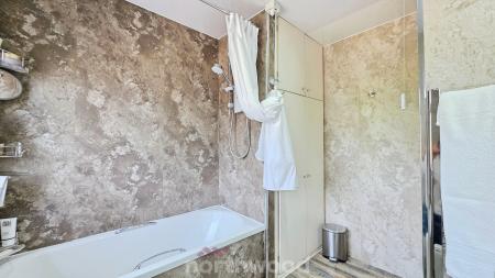 3 bedroom Semi-detached house for sale in Springwood Road, Scawthorpe, Doncaster, DN5