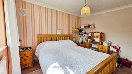 3 bedroom Semi-detached house for sale in Springwood Road, Scawthorpe, Doncaster, DN5