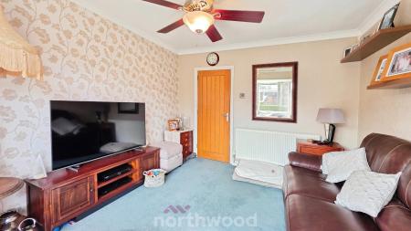 3 bedroom Semi-detached house for sale in Springwood Road, Scawthorpe, Doncaster, DN5