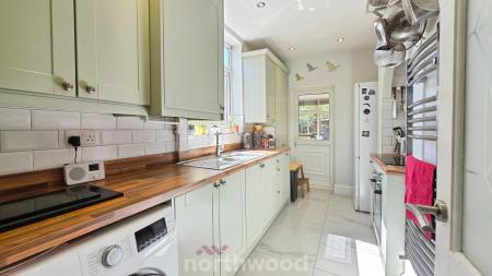 3 bedroom Semi-detached house for sale in Harewood Road, Town Moor, Doncaster, DN2