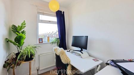 3 bedroom Semi-detached house for sale in Harewood Road, Town Moor, Doncaster, DN2