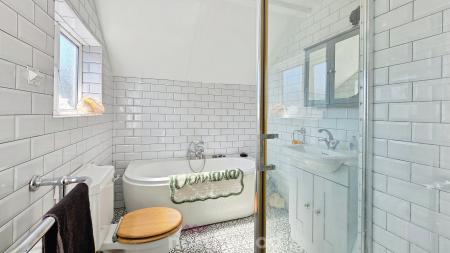 3 bedroom Semi-detached house for sale in Harewood Road, Town Moor, Doncaster, DN2