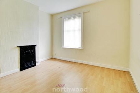2 bedroom Terraced House to let in Great Central Avenue, Balby, Doncaster, DN4