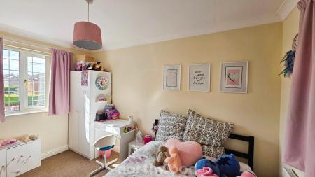 4 bedroom Detached house to let in Goodison Boulevard, Cantley, Doncaster, DN4