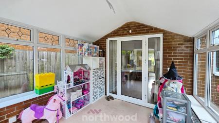 4 bedroom Detached house to let in Goodison Boulevard, Cantley, Doncaster, DN4