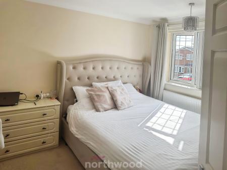 4 bedroom Detached house to let in Goodison Boulevard, Cantley, Doncaster, DN4
