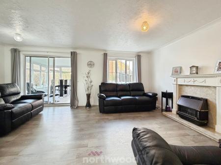 3 bedroom Detached house for sale in Nutwell Lane, Armthorpe, Doncaster, DN3