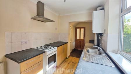 3 bedroom Semi-detached house to let in Sandringham Road, Intake, Doncaster, DN2