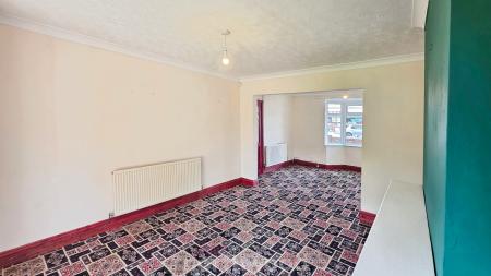 3 bedroom Semi-detached house to let in Sandringham Road, Intake, Doncaster, DN2