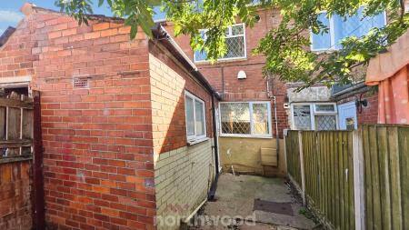 2 bedroom Terraced House to let in Riviera Parade, Bentley, Doncaster, DN5