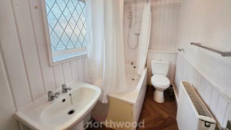 2 bedroom Terraced House to let in Riviera Parade, Bentley, Doncaster, DN5