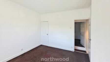 2 bedroom Terraced House to let in Riviera Parade, Bentley, Doncaster, DN5