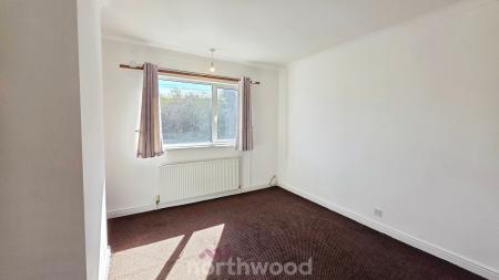 2 bedroom Terraced House to let in Riviera Parade, Bentley, Doncaster, DN5