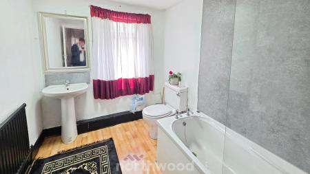 2 bedroom Terraced House for sale in Sheardown Street, Hexthorpe, Doncaster, DN4