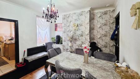 2 bedroom Terraced House for sale in Sheardown Street, Hexthorpe, Doncaster, DN4