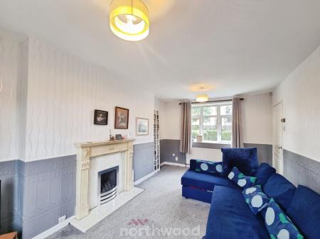 3 bedroom Semi-detached house for sale in Broomhouse Lane, Edlington, Doncaster, DN12