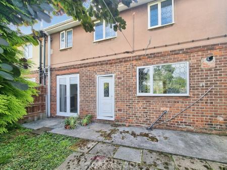3 bedroom Semi-detached house for sale in Broomhouse Lane, Edlington, Doncaster, DN12