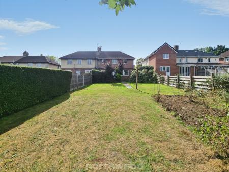3 bedroom Semi-detached house for sale in Broomhouse Lane, Edlington, Doncaster, DN12
