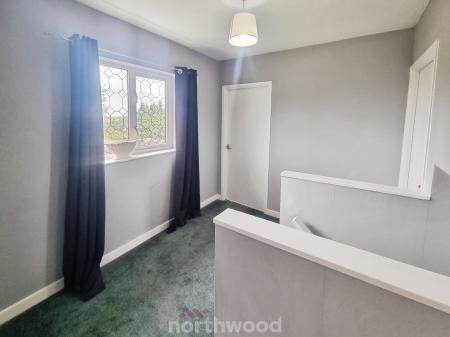 3 bedroom Semi-detached house for sale in Broomhouse Lane, Edlington, Doncaster, DN12