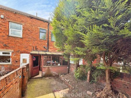3 bedroom Terraced House for sale in Apley Road, Hyde Park, Doncaster, DN1