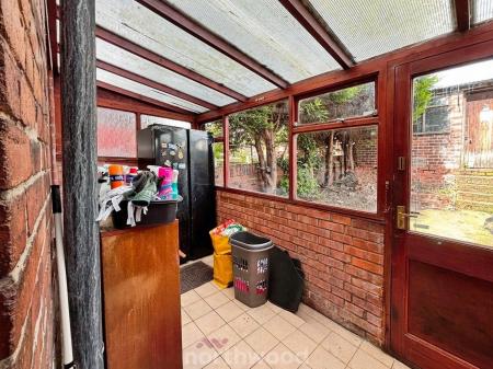 3 bedroom Terraced House for sale in Apley Road, Hyde Park, Doncaster, DN1