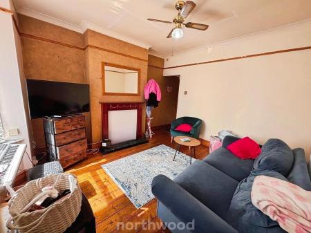 3 bedroom Terraced House for sale in Apley Road, Hyde Park, Doncaster, DN1