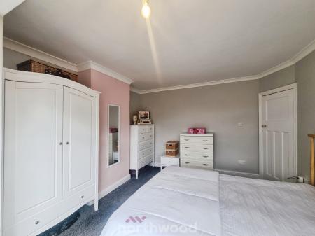 3 bedroom Semi-detached house to let in Harrowden Road, Wheatley, Doncaster, DN2