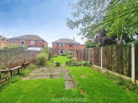 3 bedroom Semi-detached house to let in Harrowden Road, Wheatley, Doncaster, DN2