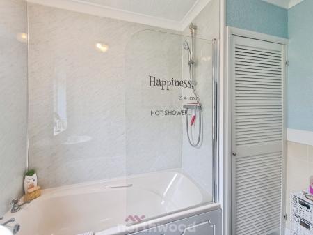 3 bedroom Semi-detached house to let in Harrowden Road, Wheatley, Doncaster, DN2