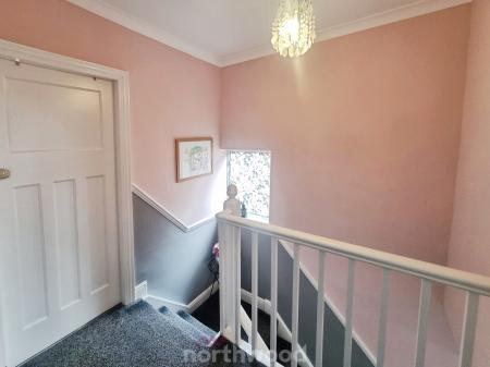 3 bedroom Semi-detached house to let in Harrowden Road, Wheatley, Doncaster, DN2
