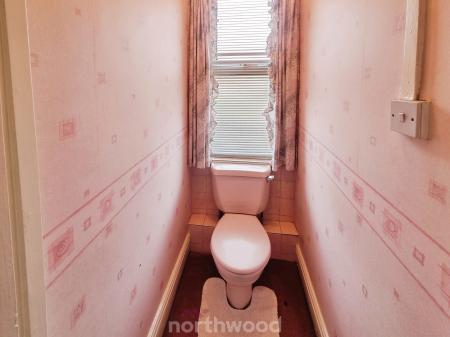 5 bedroom Detached house for sale in Axholme Road, Wheatley, Doncaster, DN2
