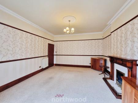 5 bedroom Detached house for sale in Axholme Road, Wheatley, Doncaster, DN2