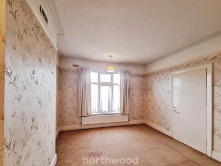 5 bedroom Detached house for sale in Axholme Road, Wheatley, Doncaster, DN2