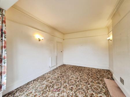 5 bedroom Detached house for sale in Axholme Road, Wheatley, Doncaster, DN2