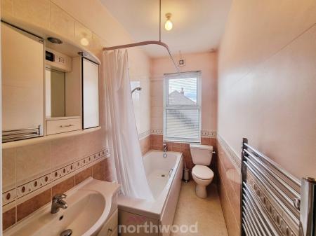 5 bedroom Detached house for sale in Axholme Road, Wheatley, Doncaster, DN2