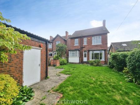 5 bedroom Detached house for sale in Axholme Road, Wheatley, Doncaster, DN2