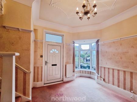 5 bedroom Detached house for sale in Axholme Road, Wheatley, Doncaster, DN2