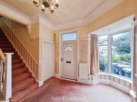 5 bedroom Detached house for sale in Axholme Road, Wheatley, Doncaster, DN2