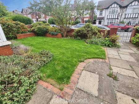 5 bedroom Detached house for sale in Axholme Road, Wheatley, Doncaster, DN2