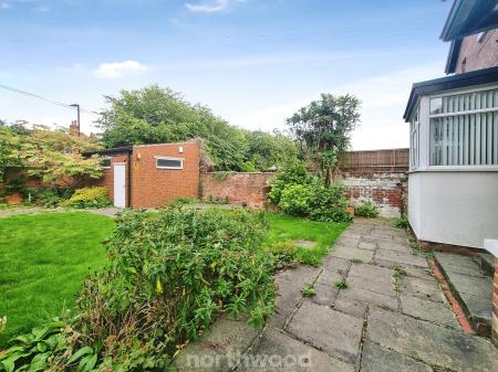5 bedroom Detached house for sale in Axholme Road, Wheatley, Doncaster, DN2