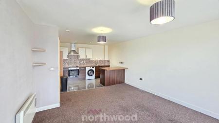 1 bedroom Flat to let in Low Road, Balby, Doncaster, DN4