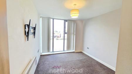 1 bedroom Flat to let in Low Road, Balby, Doncaster, DN4