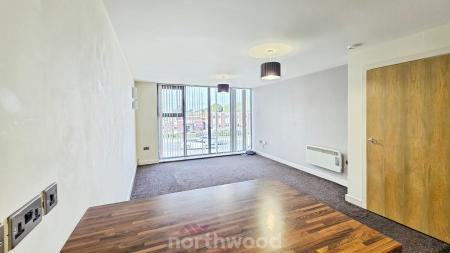 1 bedroom Flat to let in Low Road, Balby, Doncaster, DN4