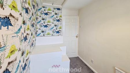 4 bedroom Detached house to let in Field House Road, Sprotbrough, Doncaster, DN5