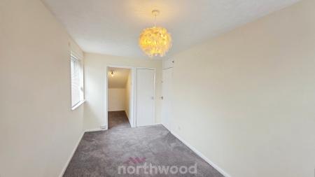 4 bedroom Detached house to let in Field House Road, Sprotbrough, Doncaster, DN5
