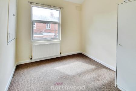 2 bedroom Terraced House to let in Victoria Road, Norton, Doncaster, DN6