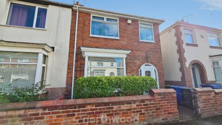 3 bedroom Semi-detached house to let in Westmorland Street, Balby, Doncaster, DN4