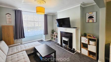3 bedroom Semi-detached house to let in Westmorland Street, Balby, Doncaster, DN4