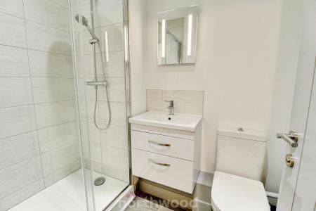 1 bedroom Flat to let in Portland Place, Doncaster, DN1